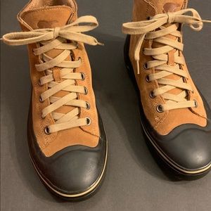 Sorel Boots | Size 8 in men’s | Cheyanne Metro Hi Snow Boot